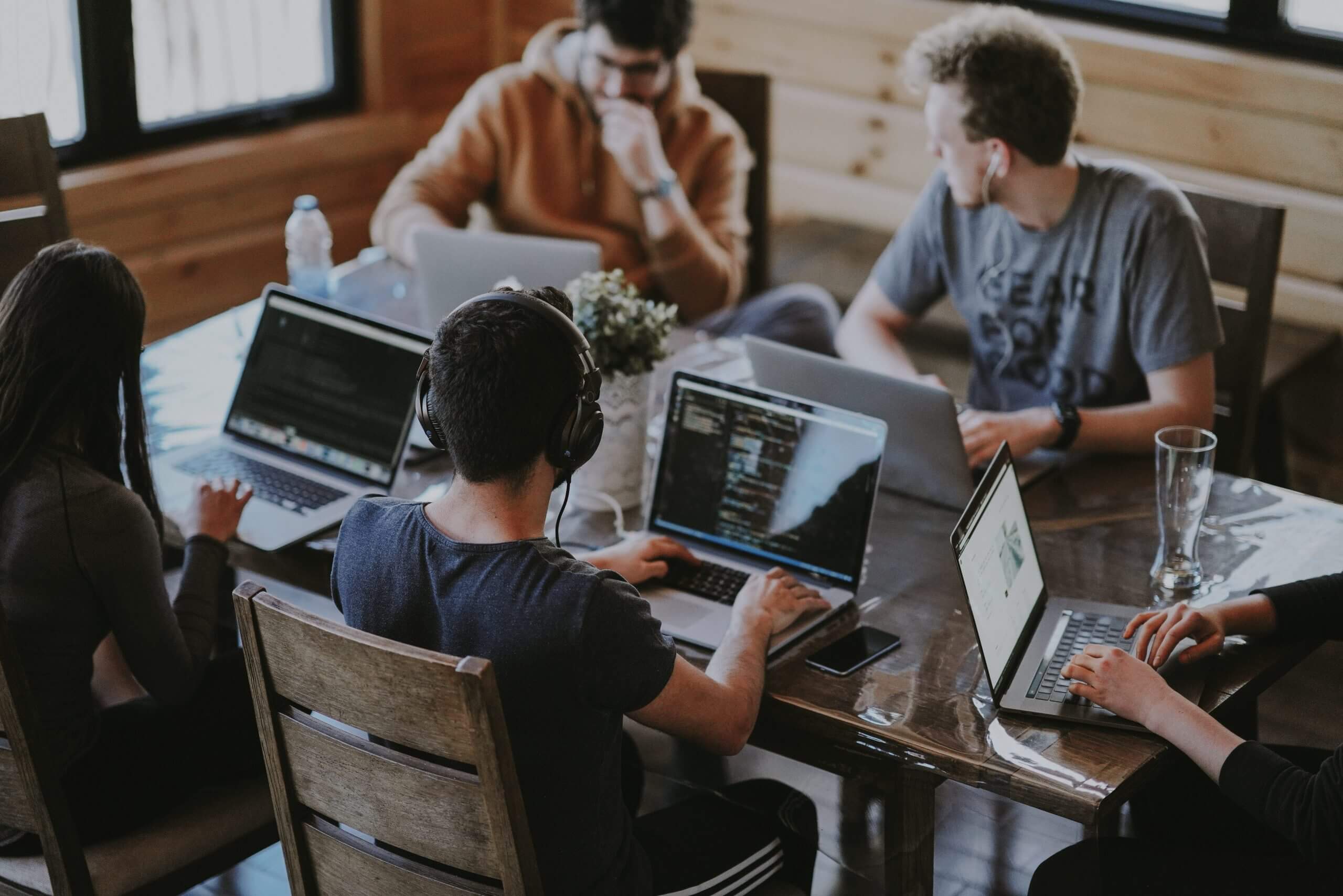Building a High-Performance Team – Essential Elements for Success
